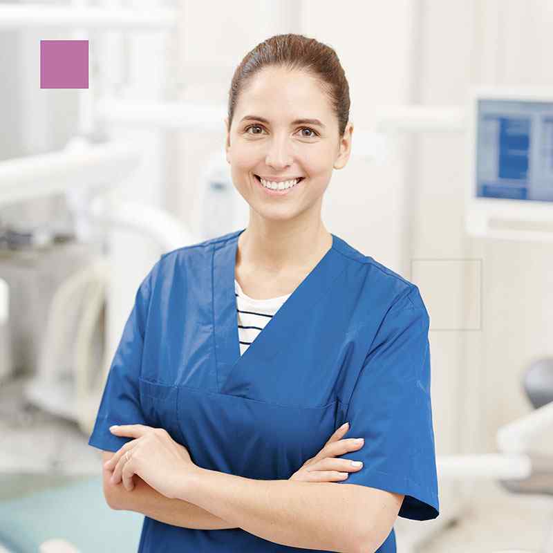 https://clinicanavasdental.es/wp-content/uploads/2020/01/people-04.jpg